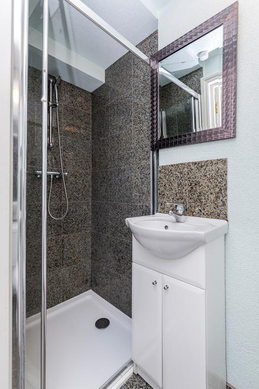 Watford General Suites Luaran gambar
